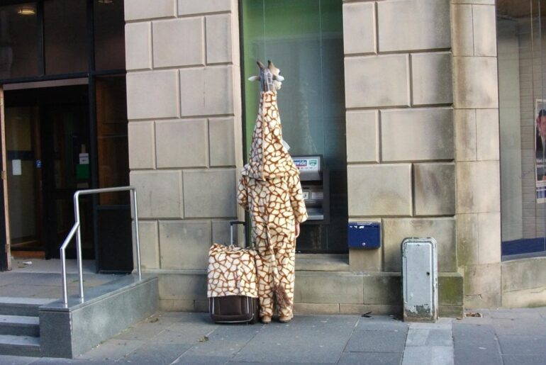 Giraffe cash machine