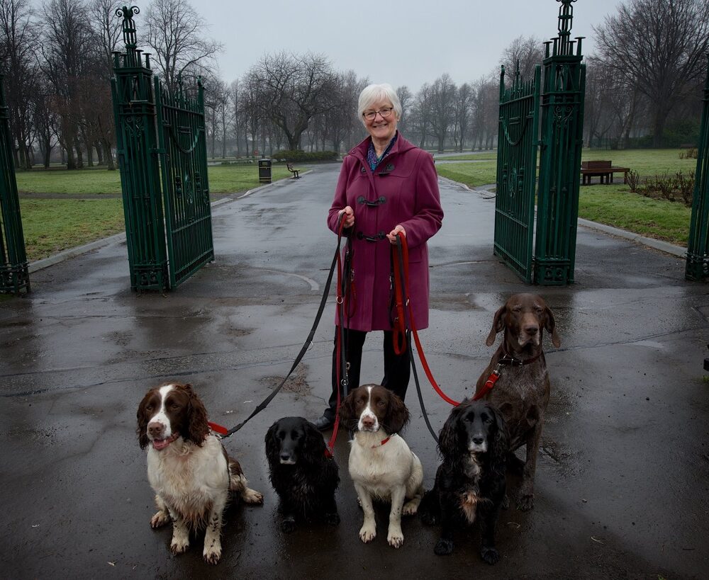Renfrewshire’s dog owners called on to lead by example