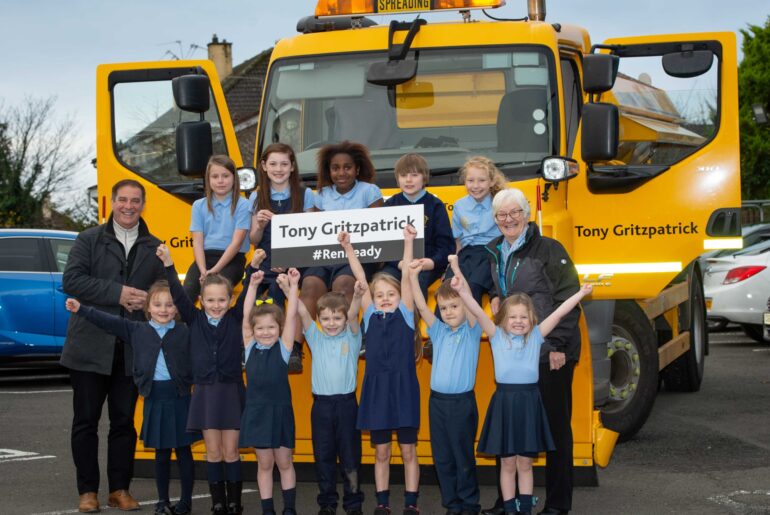 Tony Fitzpatrick, Councillor Cathy McEwan and St Catherine's Primary pupils (3)