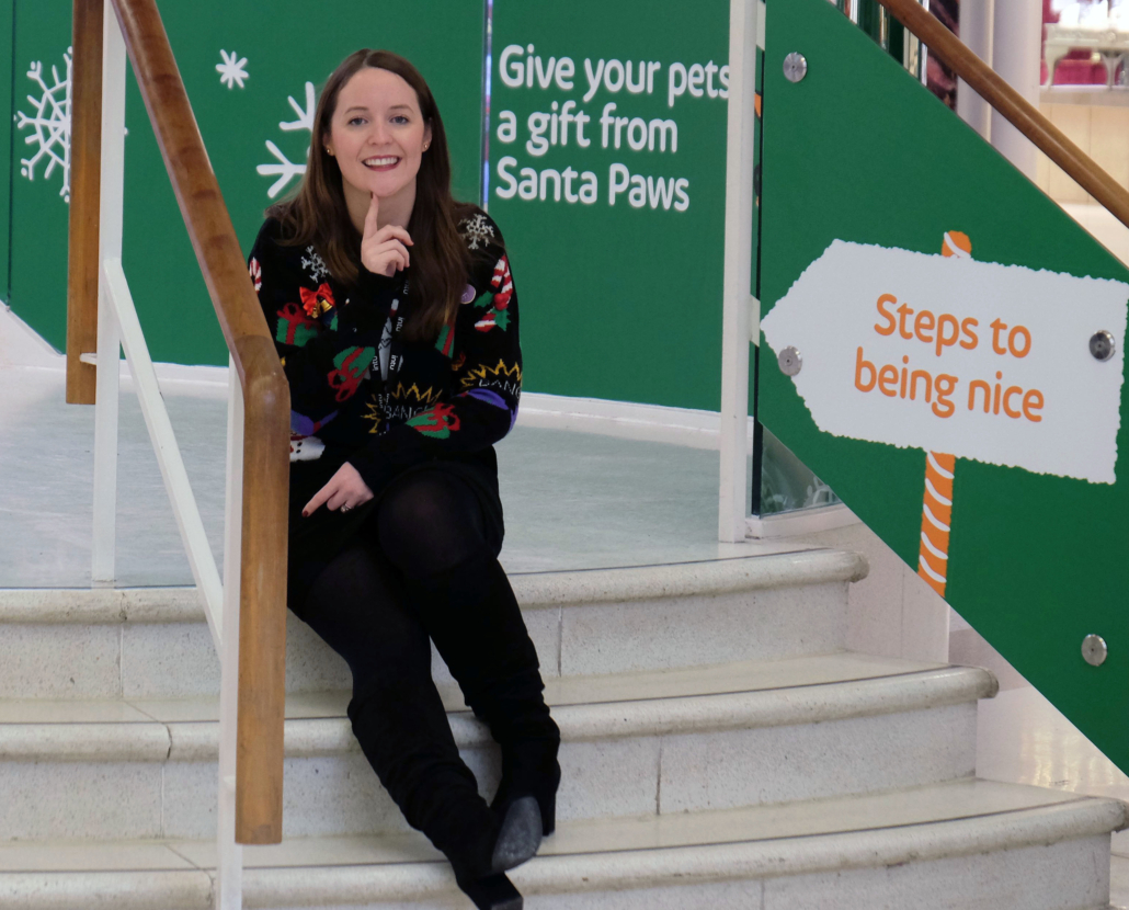 Shoppers have fun on the naughty and nice steps