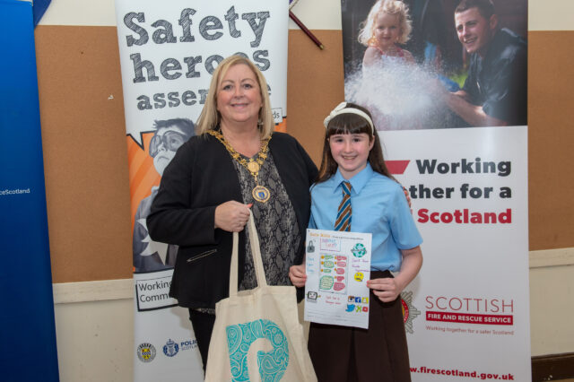 Renfrewshire's Provost Lorraine Cameron with Leanna McCarthy, St Catherine's Primary