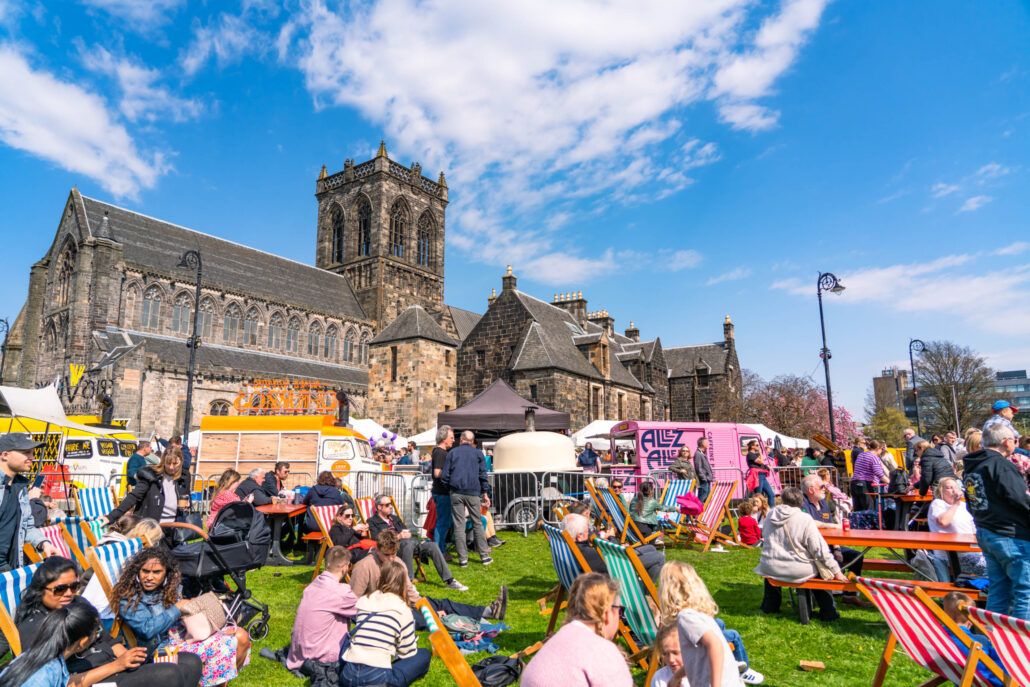 Thousands turn out to sample Paisley Food and Drink Festival 2023